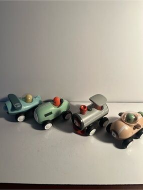 Boutique plastic transportation toys 💙💙💙💙💙